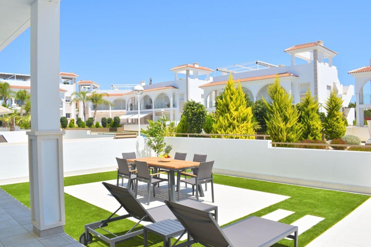 New Build Apartment On Beautiful Modern Complex Rojales Esterno foto