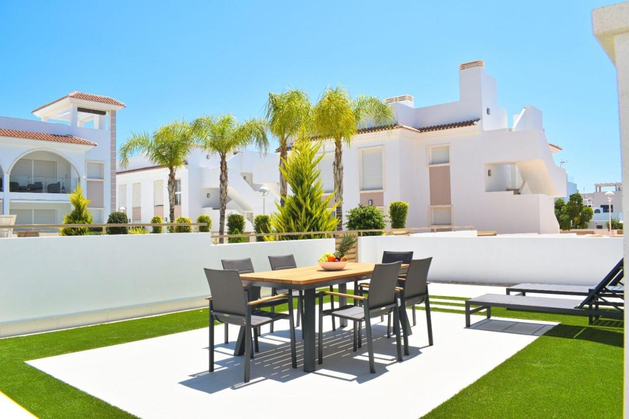 New Build Apartment On Beautiful Modern Complex Rojales Esterno foto