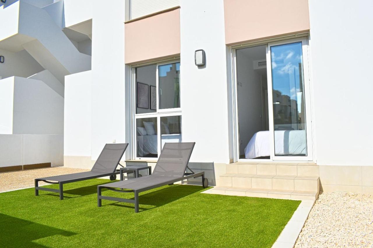New Build Apartment On Beautiful Modern Complex Rojales Esterno foto